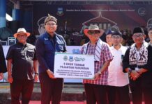 Pesta Patok Domba 2025, Dorong Peningkatan Perekonomian dan Parwisata di Garut Bupati Garut, Abdusy Syakur Amin, menghadiri Pesta Patok Domba Kabupaten Garut Tahun 2025, bertempat di Pamindangan Arlamba Rancabango, Kecamatan Tarogong Kaler, Kabupaten Garut, Minggu (3/8/2025).