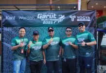 Garut _Runtainment_ 2025 Dibuka, Bupati: Dorong Ekonomi dan Ajak Warga Hidup Sehat Bupati Garut, Abdusy Syakur Amin, membuka acara Garut _Runtainment_ 2025 yang dilaksanakan di Jalan Siliwangi, Kecamatan Garut Kota, Kabupaten Garut, Minggu (10/8/2025).