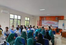 Pentingnya Pencegahan Kekerasan pada Perempuan dan Anak, Dinas PPKBPPPA Garut Gelar Kampanye Anti Kekerasan di Aula Kecamatan Sucinaraja Dinas Pengendalian Penduduk, Keluarga Berencana, Pemberdayaan Perempuan dan Perlindungan Anak (DPPKBPPPA) Kabupaten Garut melalui Bidang Pemberdayaan Perempuan menggelar kegiatan “Kampanye Anti Kekerasan Terhadap Perempuan dan Anak (KTP/A)” serta “Sosialisasi Peningkatan Kualitas Keluarga dalam Mewujudkan Kesetaraan Gender” di Aula Kecamatan Sucinaraja, Rabu (29/10/2025).