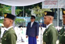 Peringatan Hari Santri Nasional 2025, Bupati Garut Ajak Santri Jadi Pelaku Sejarah Peradaban Dunia Bupati Garut, Abdusy Syakur Amin, Pimpin Upacara Peringatan Hari Santri tahun 2025, bertempat di Lapangan Otto Iskandar Dinata, Jalan Ahmad Yani, Kecamatan Garut Kota, Kabupaten Garut, Rabu (22/10/2025).